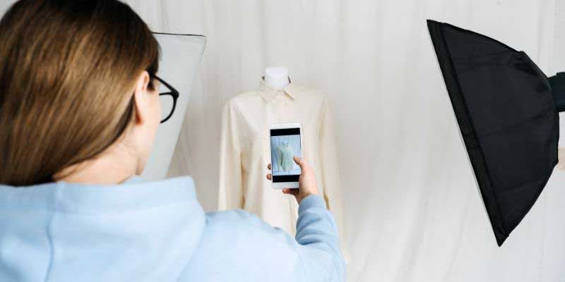 Augmenting Reality in Retail Marketing